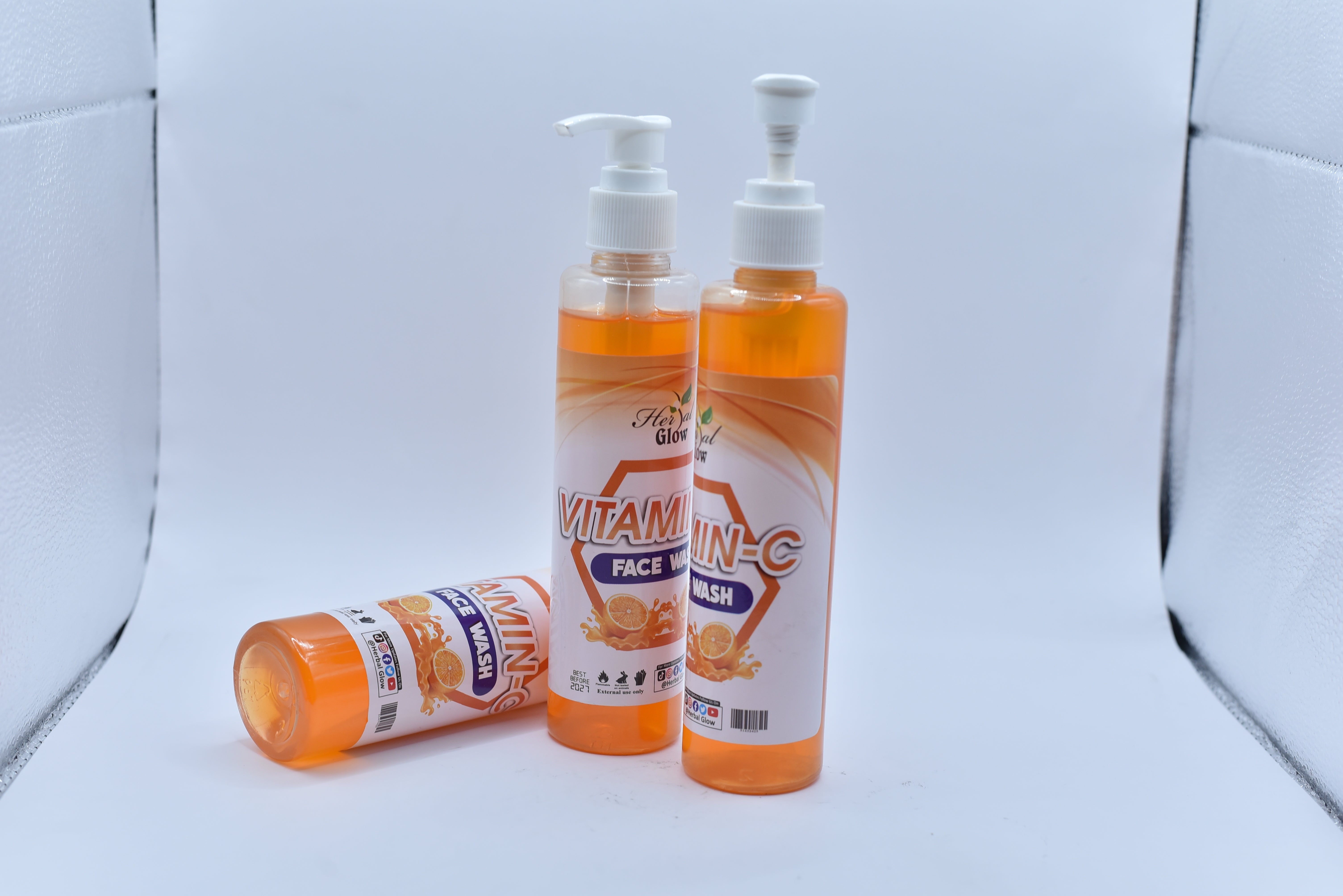 Vitamin C Face Wash,  Refresh and Nourish Your Glow By Herbal Glow